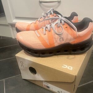 Brand New in box, never worn On running, Cloudgo, size 6, color: Rose/Magnet